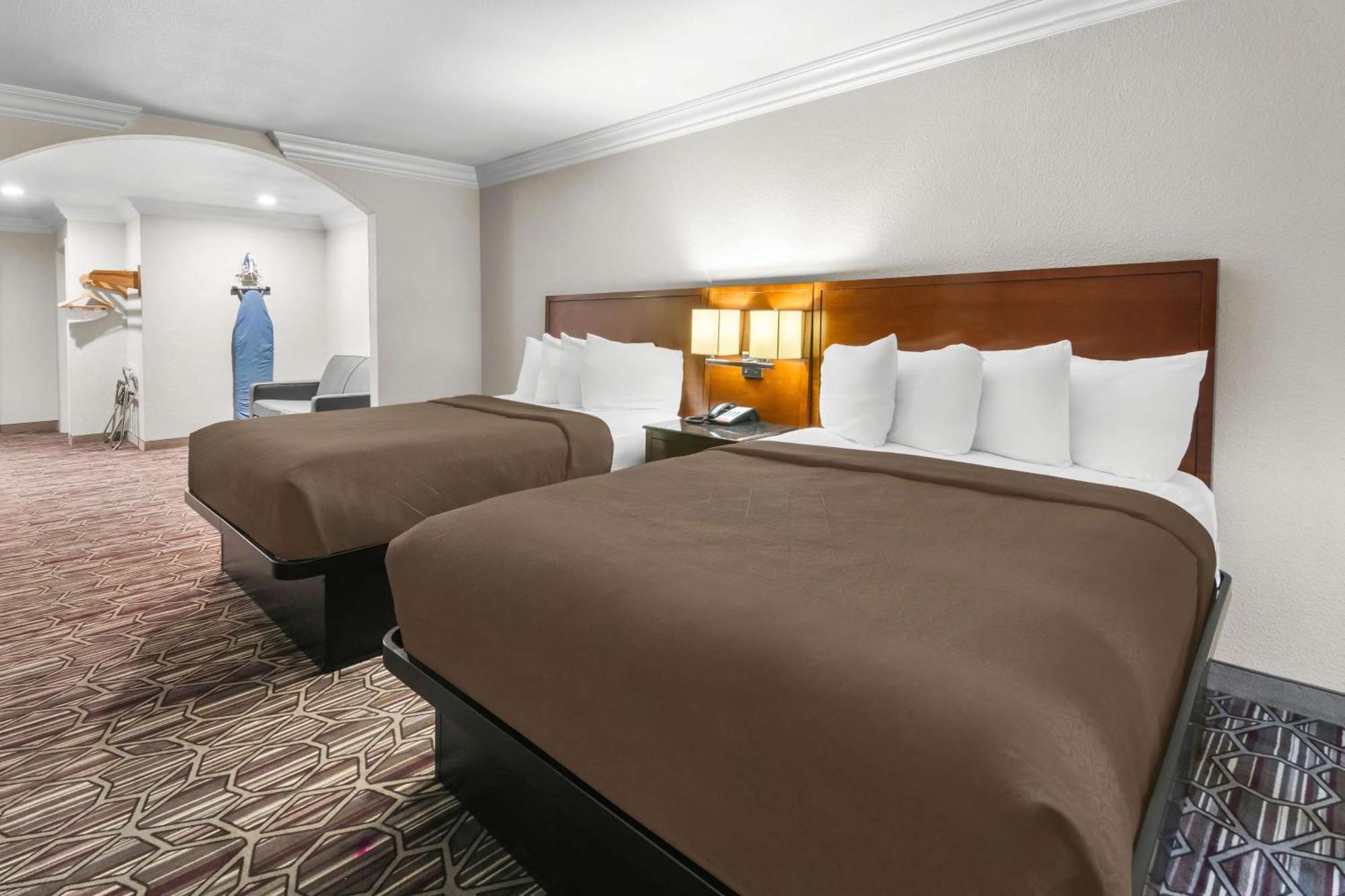 Surestay Plus By Best Western Fort Worth Benbrook Exterior foto