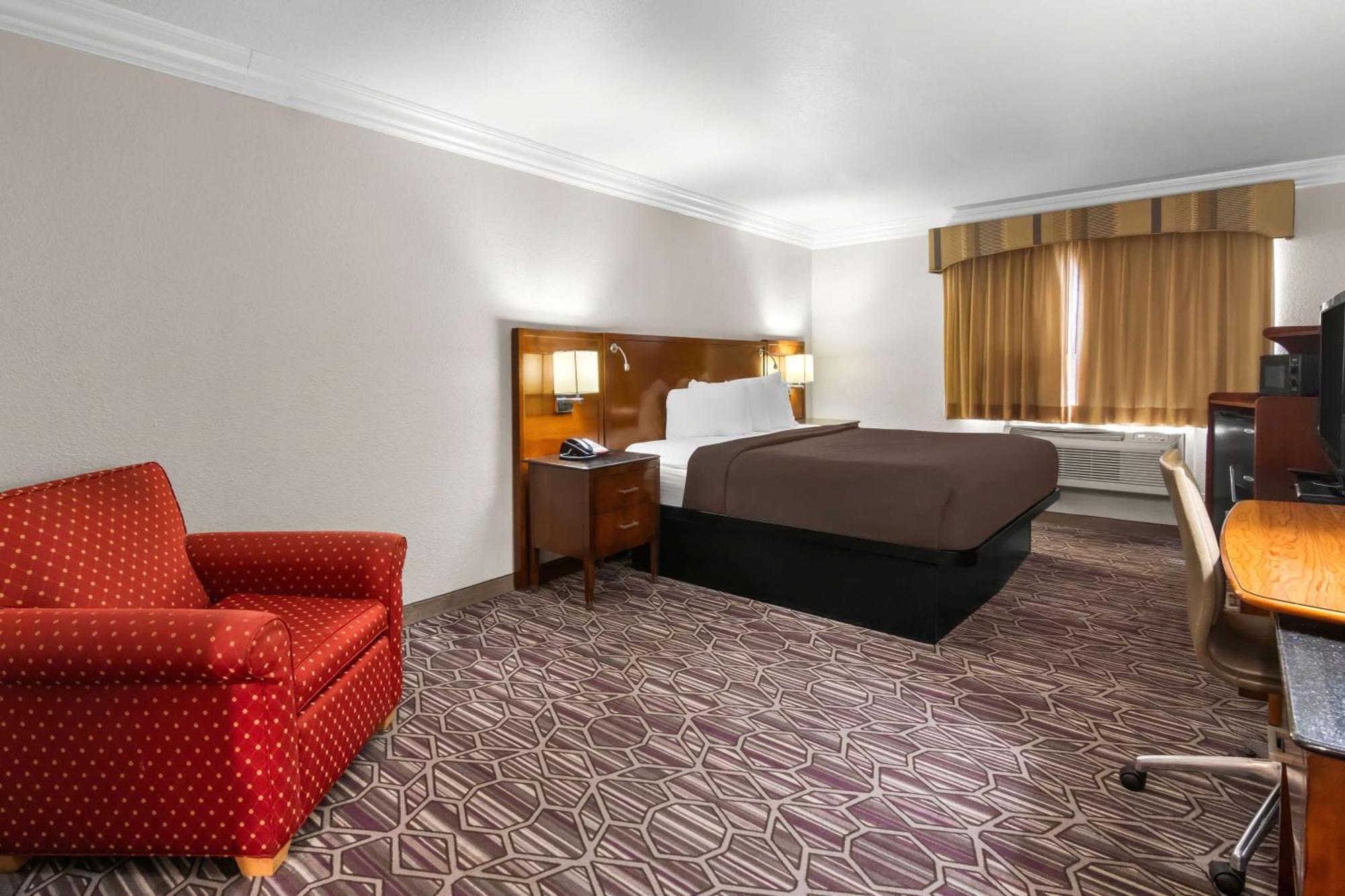Surestay Plus By Best Western Fort Worth Benbrook Exterior foto